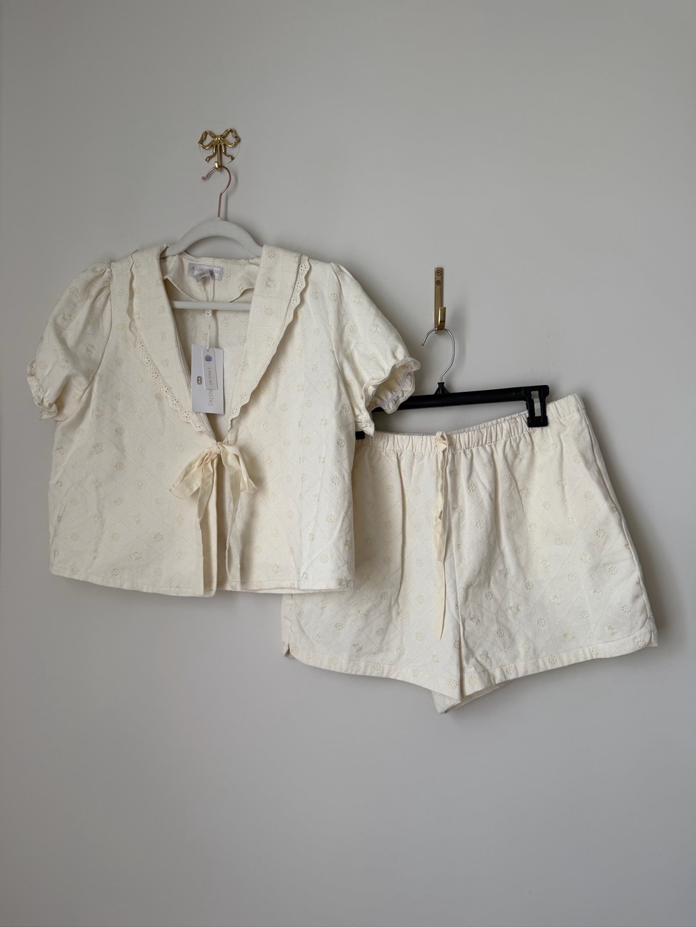 Caroline Constas Cream Eyelet cotton Short sleeve tie Top & Shorts two piece set